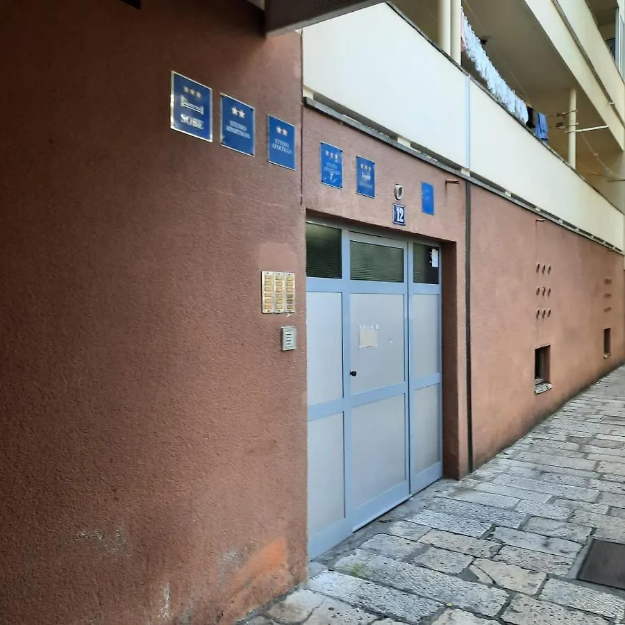 Room Mare Zadar 0*,
