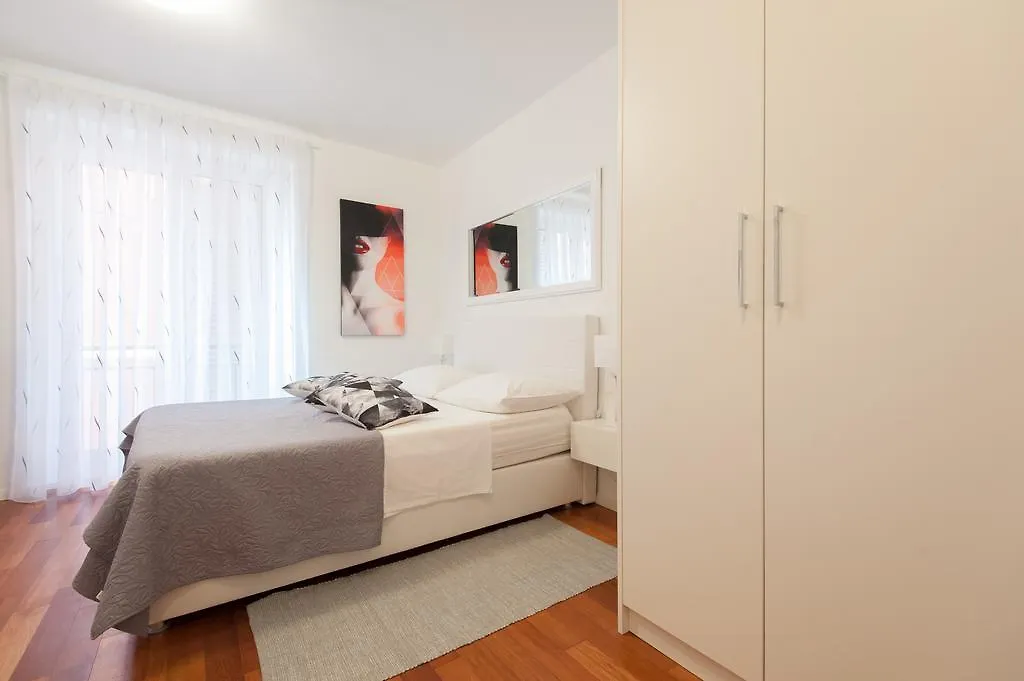 Room Mare Zadar Apartment