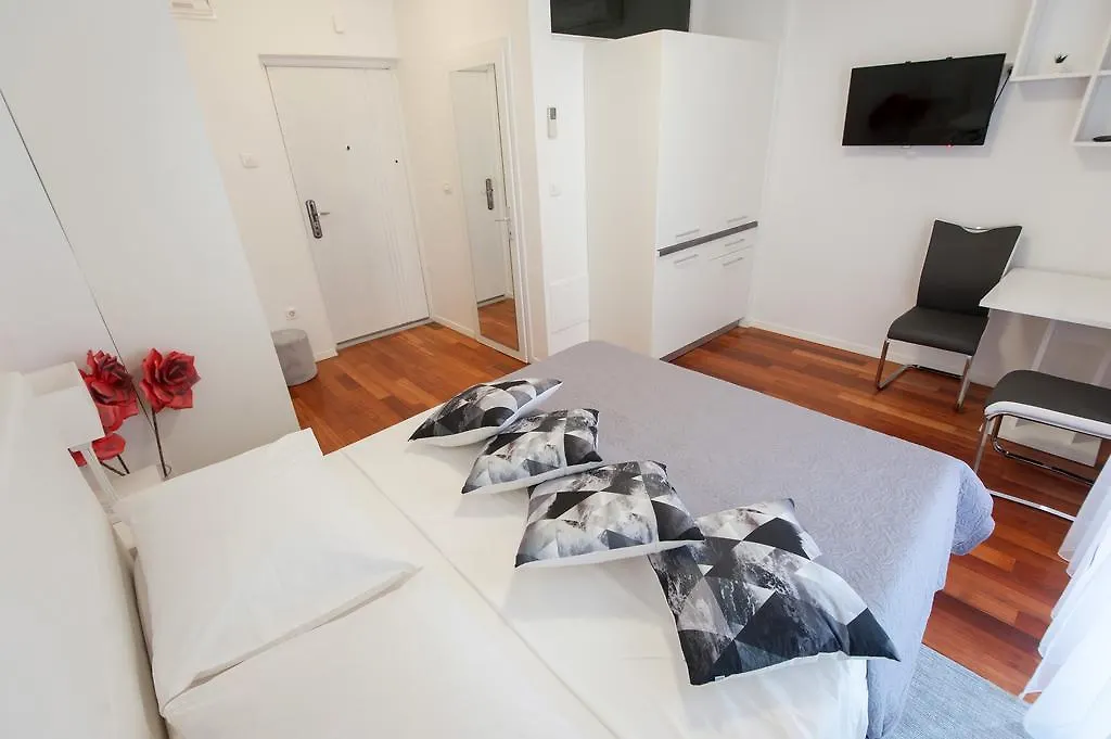 Room Mare Zadar