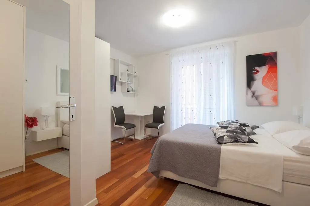 Apartment Room Mare Zadar