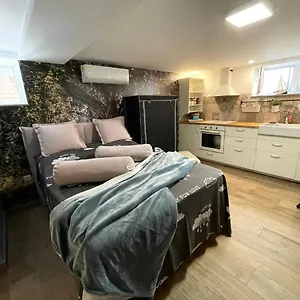 Pod Room, Free Parking Apartamento